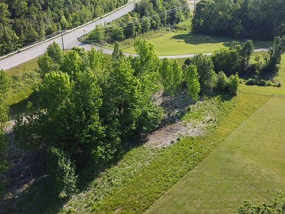 5th image of 7470 Deer Ridge Rd