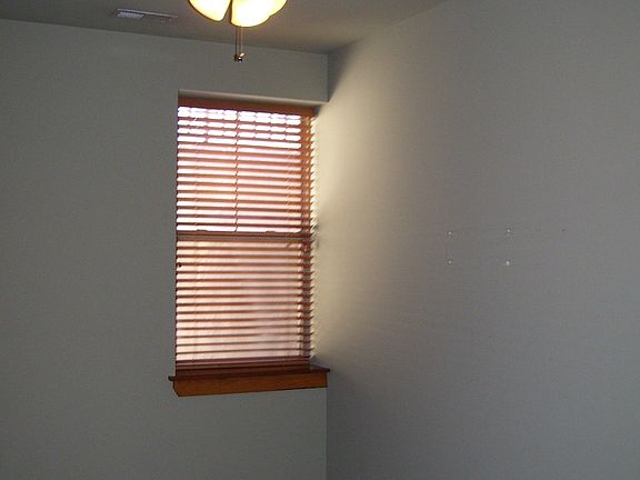 2nd image of 305 W Lafayette St APT 05