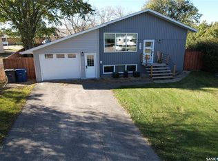 210 Park Pl, Kipling, SK S0G2S0
