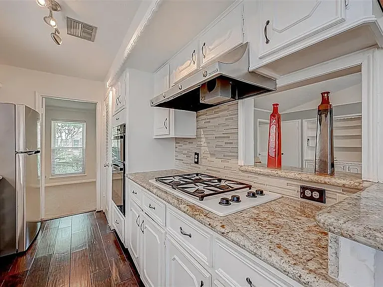 12823 Westhorpe Dr — Photo 12