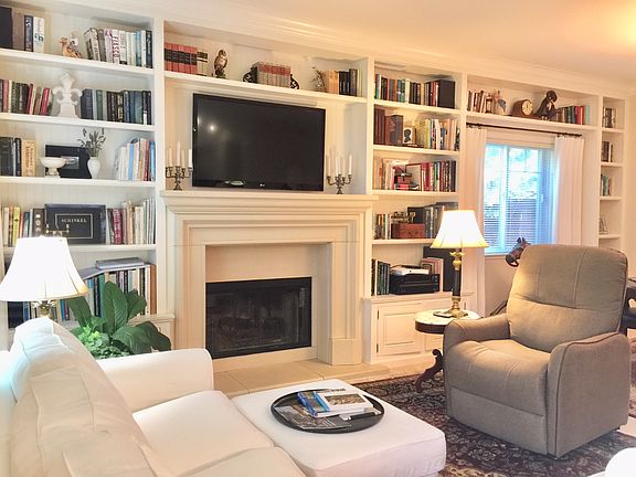 Great Room gas fireplace 