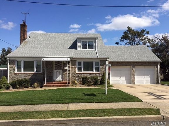 2nd image of 21 Linden Ave