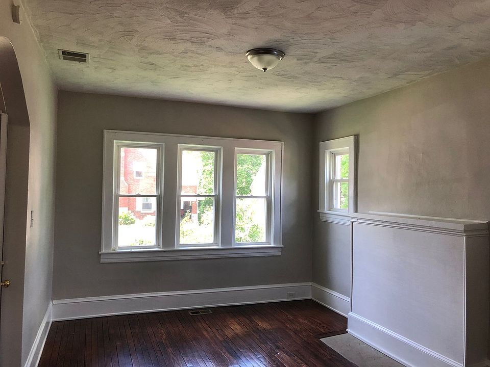 1st image of 837 30th St NW