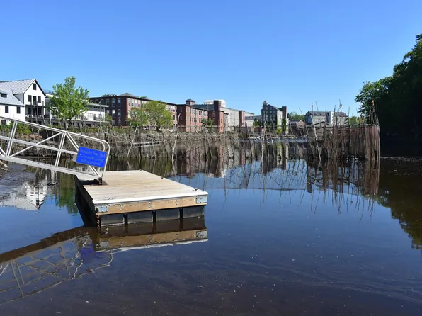 11 Creighton Street, Newmarket, NH 03857