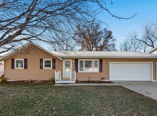 305 W Spring St, Eldridge, IA 52748