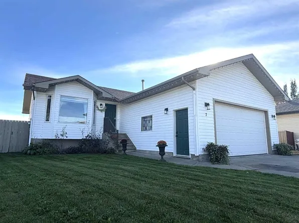 7 N Stiles Cv, Whitecourt, AB T7S 1W4