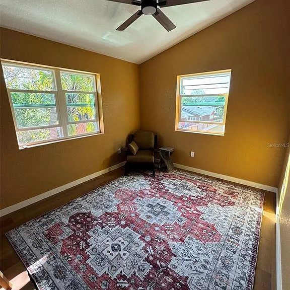 2324 1/2 Burlington Ave N #N — Photo 6