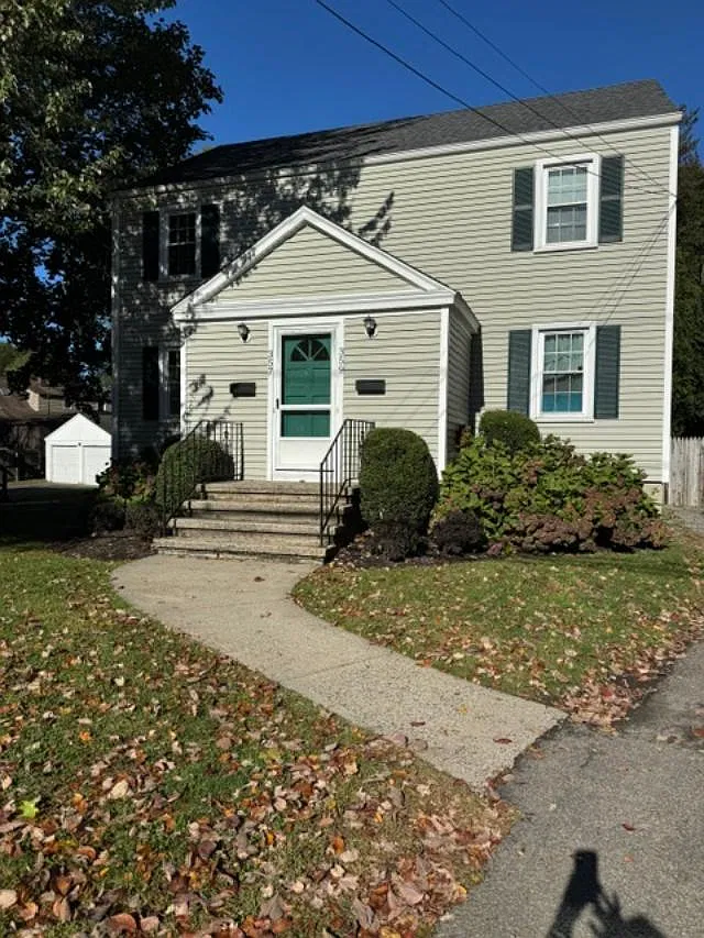 2 bed, 1000 sqft, $2,600 — Photo 1