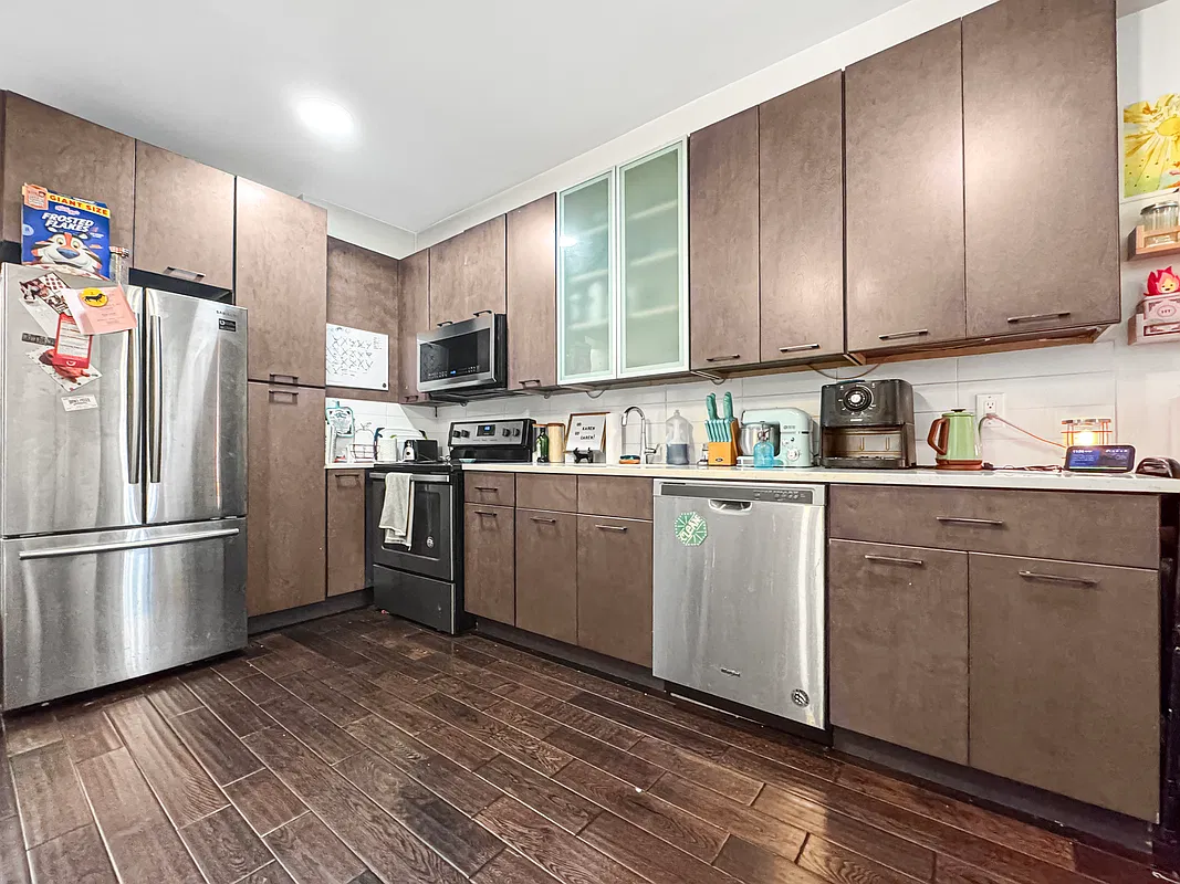 809 Quincy Street 3A