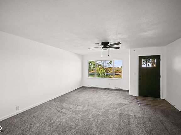 4th image of 1601-1603 N Maish Rd