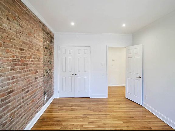 4th image of 118 Quincy St APT D4
