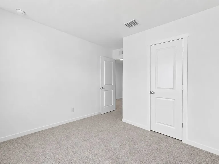 7709 Reese St — Photo 13