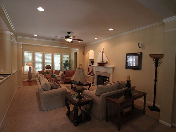 3rd image of 203 Brookview Pl
