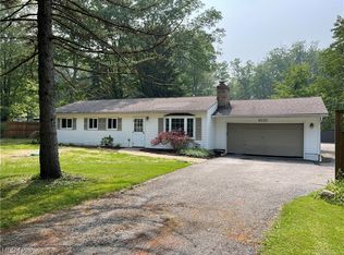 9030 W Mountainview Dr, Chardon, OH 44024