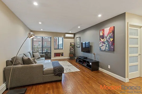 Rented by Modern Spaces | media 5