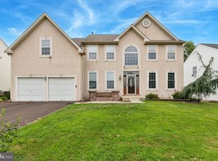 227 Beech Ln, Perkasie, PA 18944