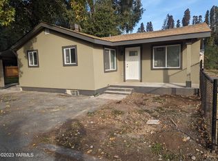 1404 S 16th Ave, Yakima, WA 98902