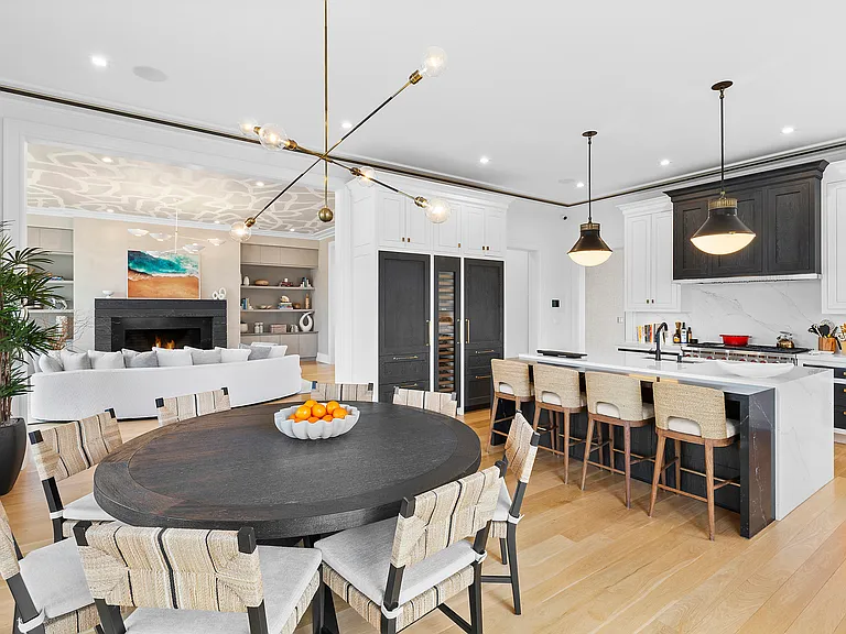Fairway Ct — Photo 10