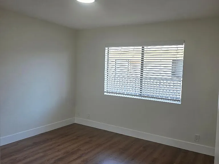 4326 W 142nd St #8 — Photo 19
