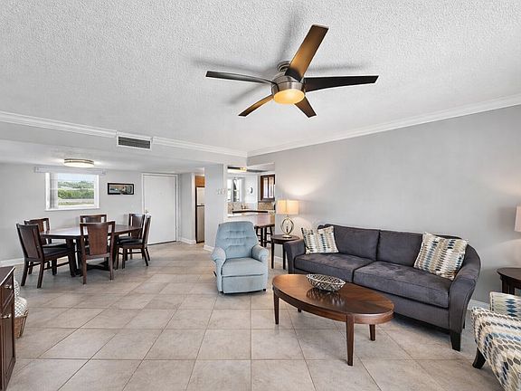 2nd image of 225 Bonnie Blvd APT 407