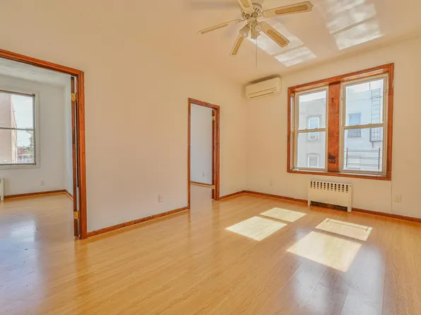 1270 Ovington Avenue image 9 of 20