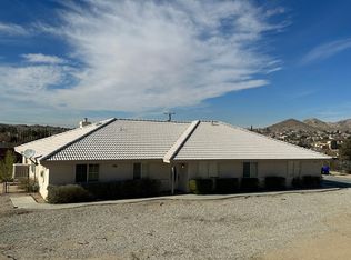 18580 Symeron Rd, Apple Valley, CA 92307