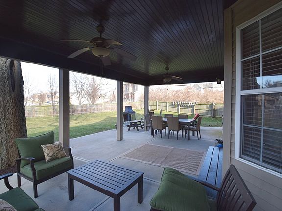 5th image of 3101 Oakhurst Ln