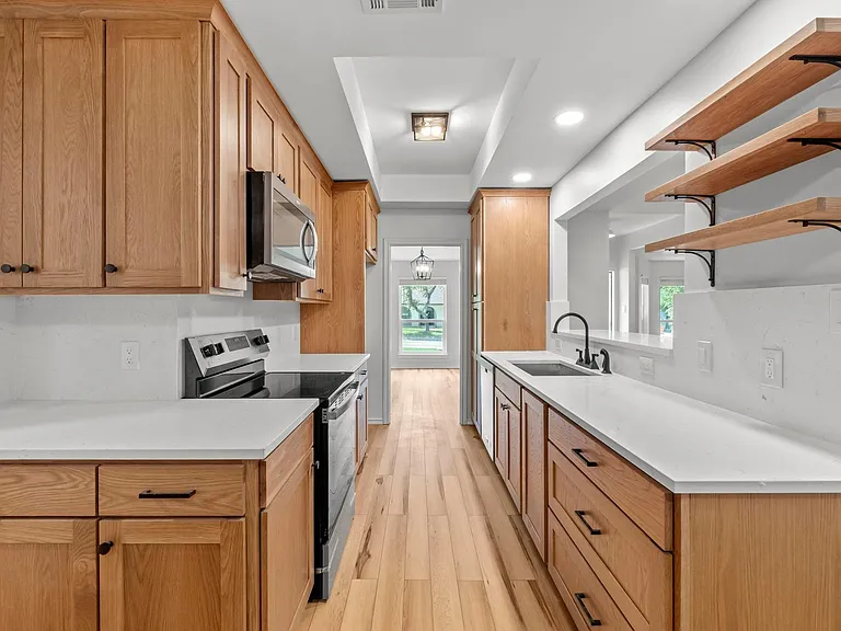 801 Lime Rock Dr — Photo 10