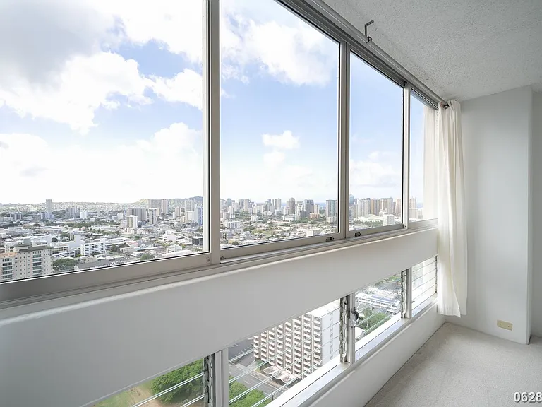 1212 Punahou St #3305 — Photo 26