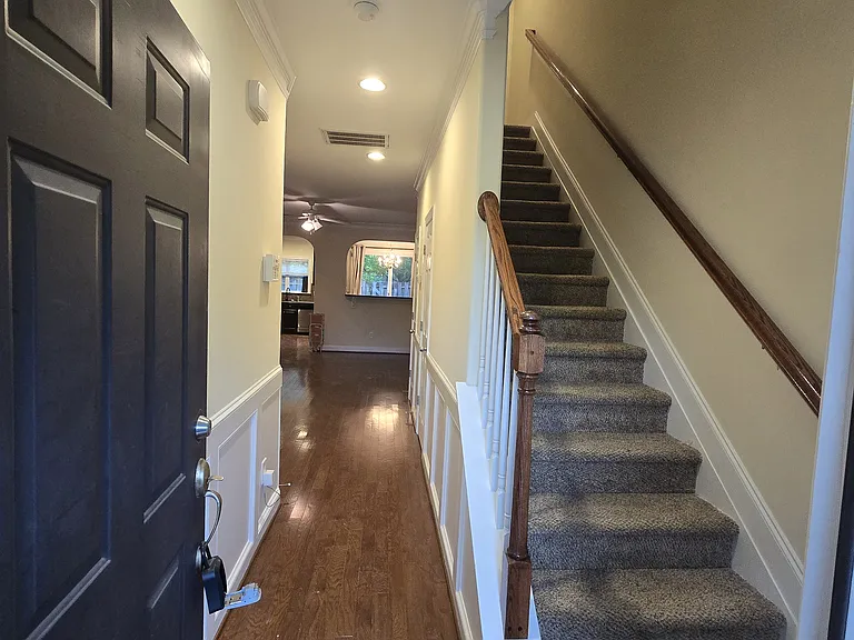 4910 Wyngate Village Dr — Photo 2