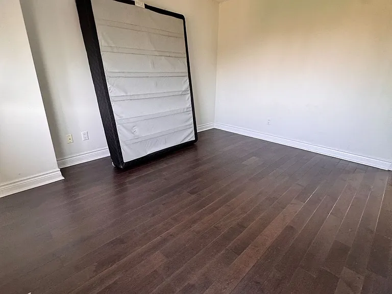 2425 Carlanne Pl #MAIN — Photo 20