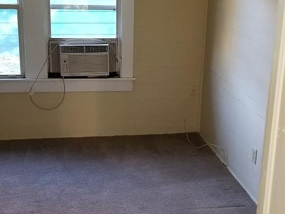 4th image of 605 W Brevard St
