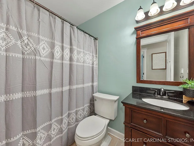 3120 Gresham Ln W — Photo 4
