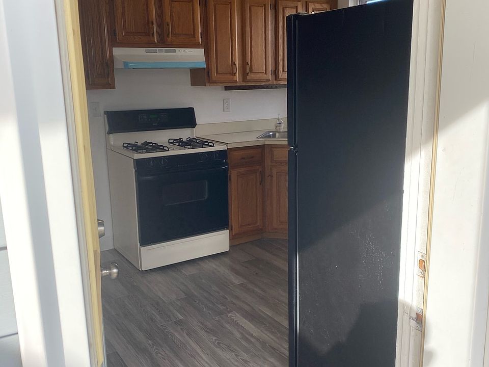 2nd image of 34 Kilburn St Unit 1