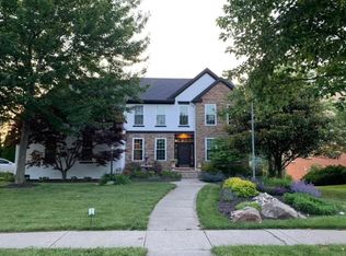 6393 Fairway Dr, Mason, OH 45040