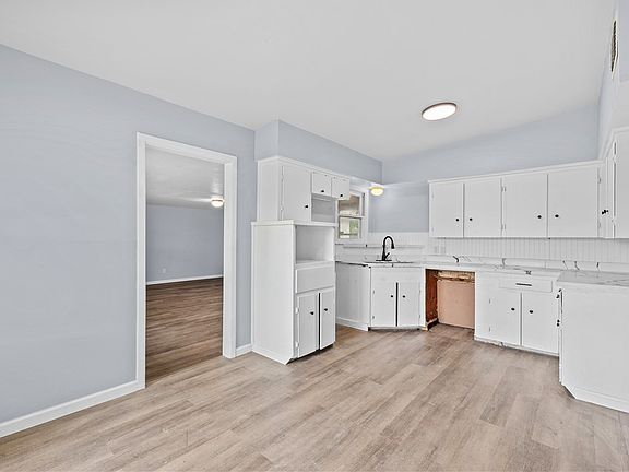 4th image of 1506 Crosby St