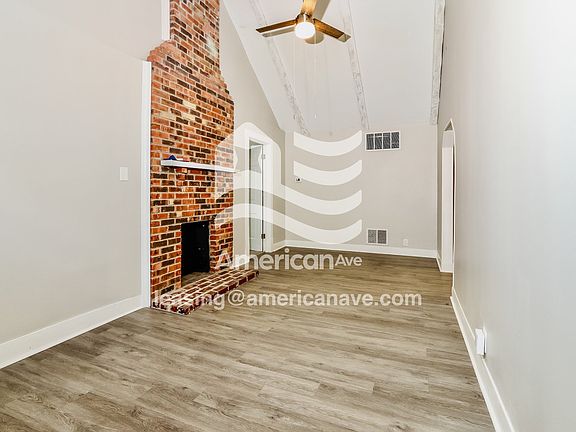 1621895_004_wm_-_living_room_13076076.jpg