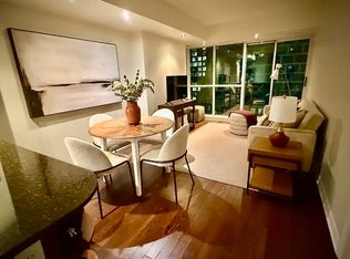 445 Laurier Ave W #1003E, Ottawa, ON K1R 0A2