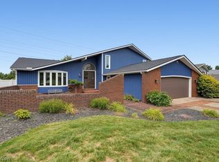 13432 Byron Blvd, Middleburg Heights, OH 44130