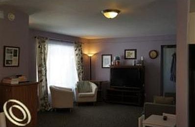 3rd image of 906 Katherine Ct