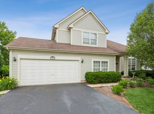 787 Penfield Dr, Carol Stream, IL