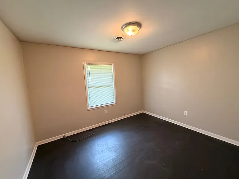 1706 Minerva Dr — Photo 11