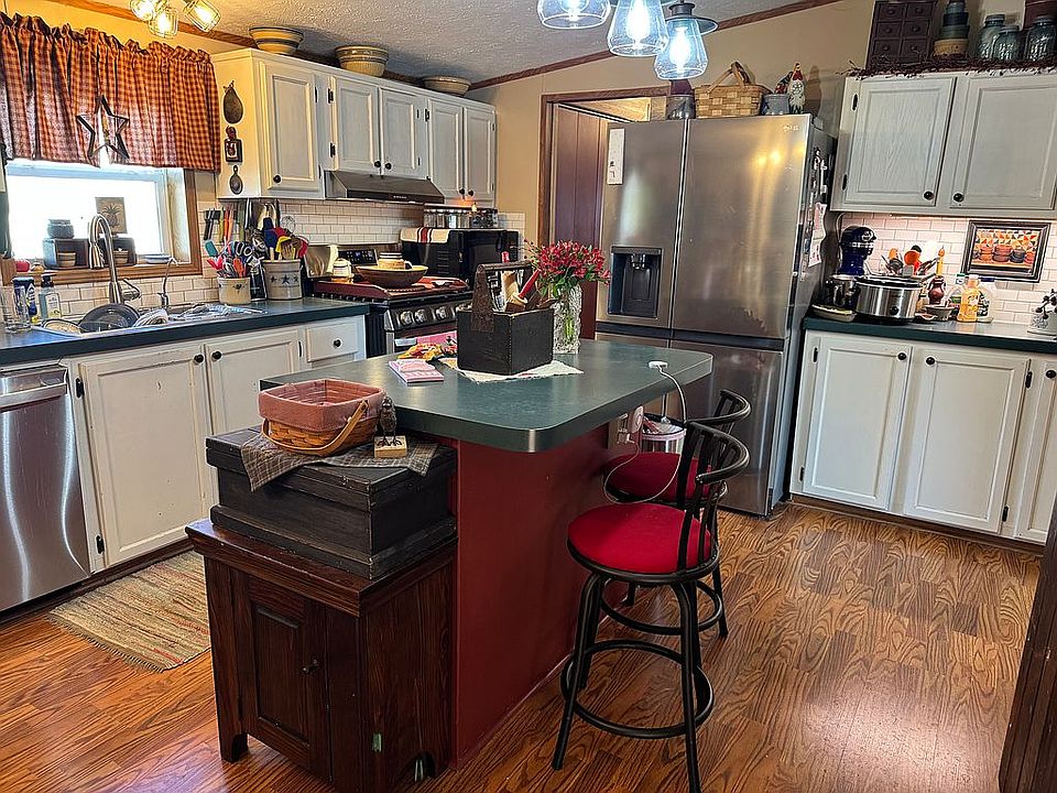 1st image of 525 Michael Dr