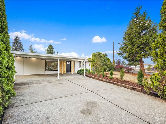 2nd image of 4811 Diamond Boulevard SW