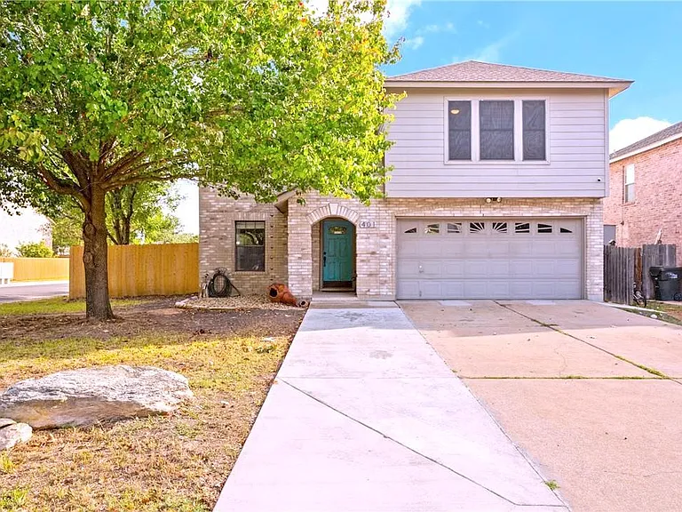 401 Thicket Ln — Photo 11