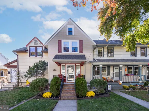 330 Jackson St, Bristol, PA 19007