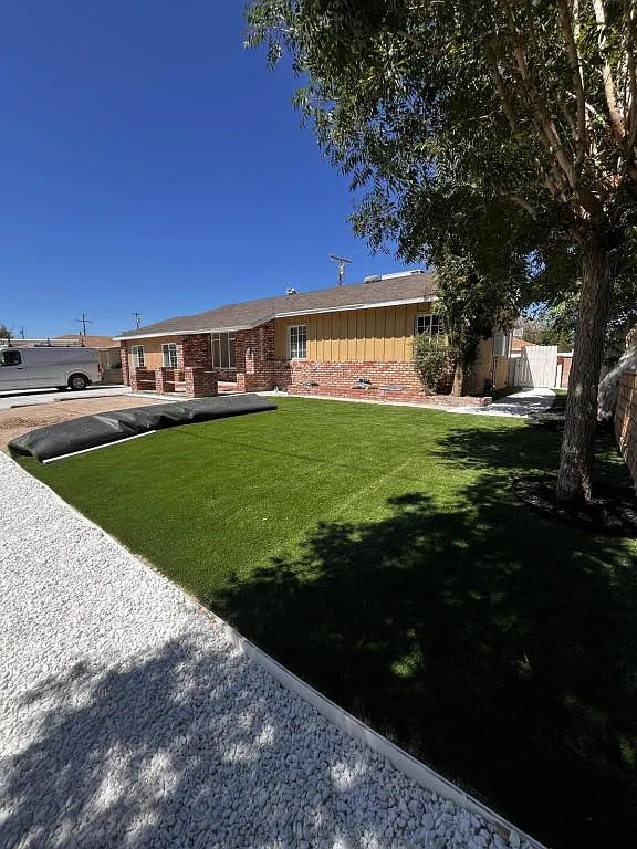 44141 11th St W — Photo 2