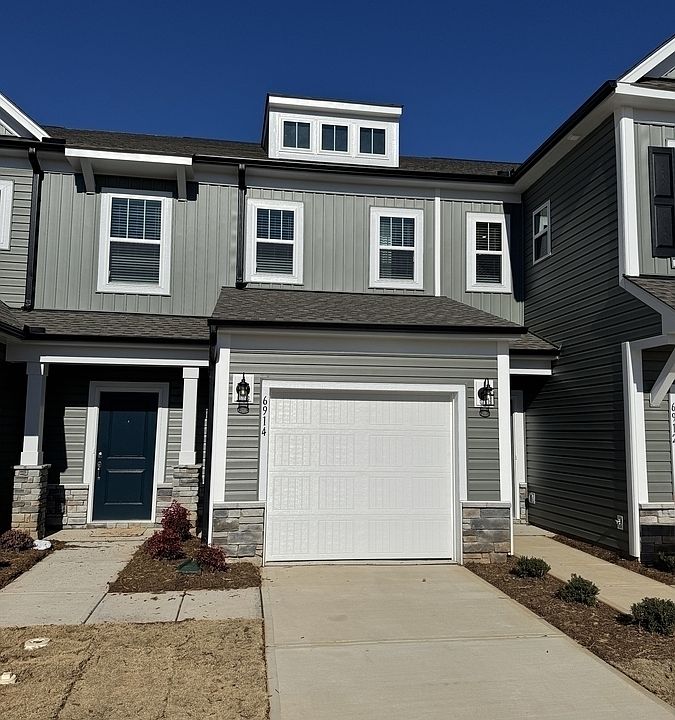 1st image of 1010 Burdock Dr #1