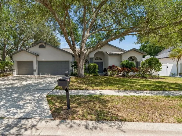 5488 Oakridge Dr, Palm Harbor, FL 34685