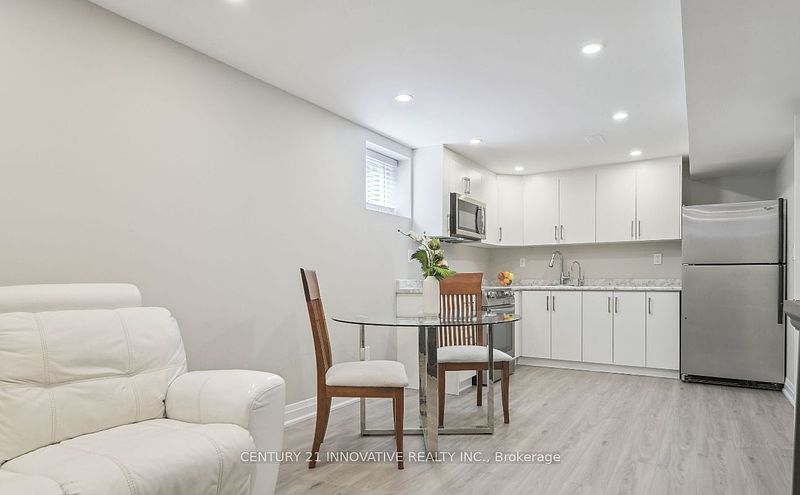 Oakville Townhouse for rent - 2 Bedrooms — photo 4